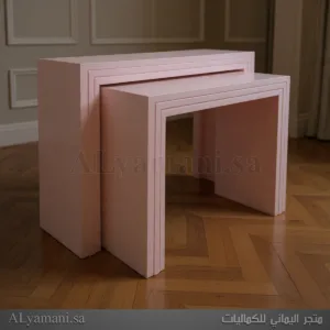 طاولات استقبال مربعة لون وردي فاتح