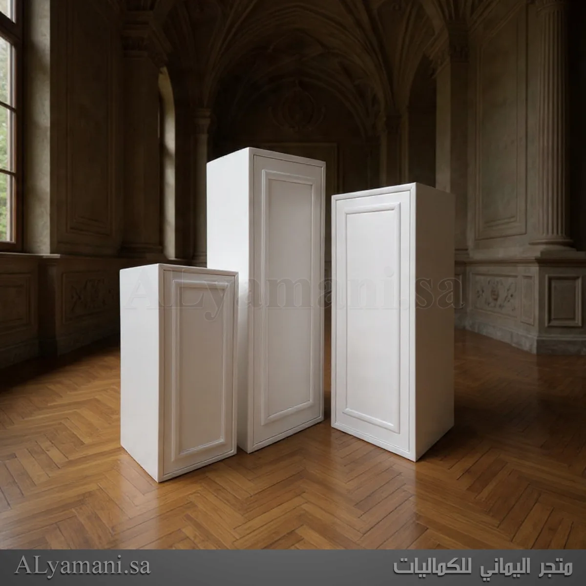 ستاندات بتصميم مربع مع برواز سعر مخفض