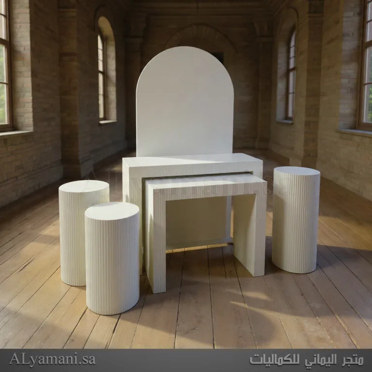 طقم استقبال طاولتين مع ستاندات خدمة وخلفية سادة